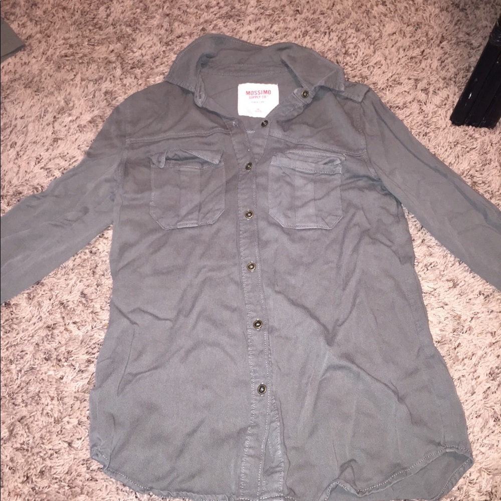Mossimo button down shirt